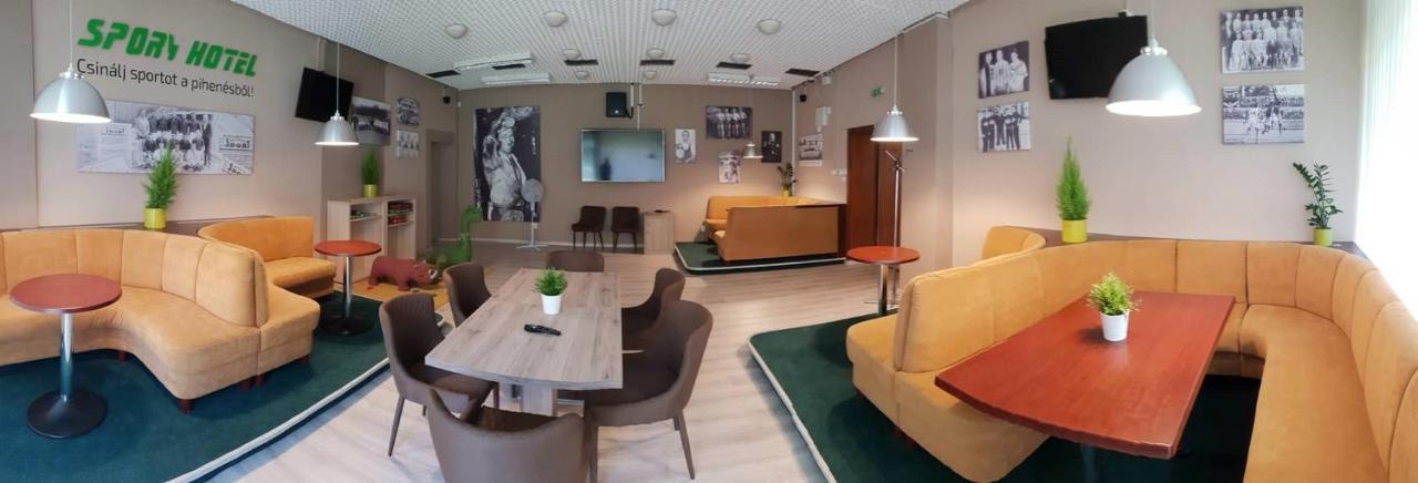 Sport Hotel Татабанья Экстерьер фото