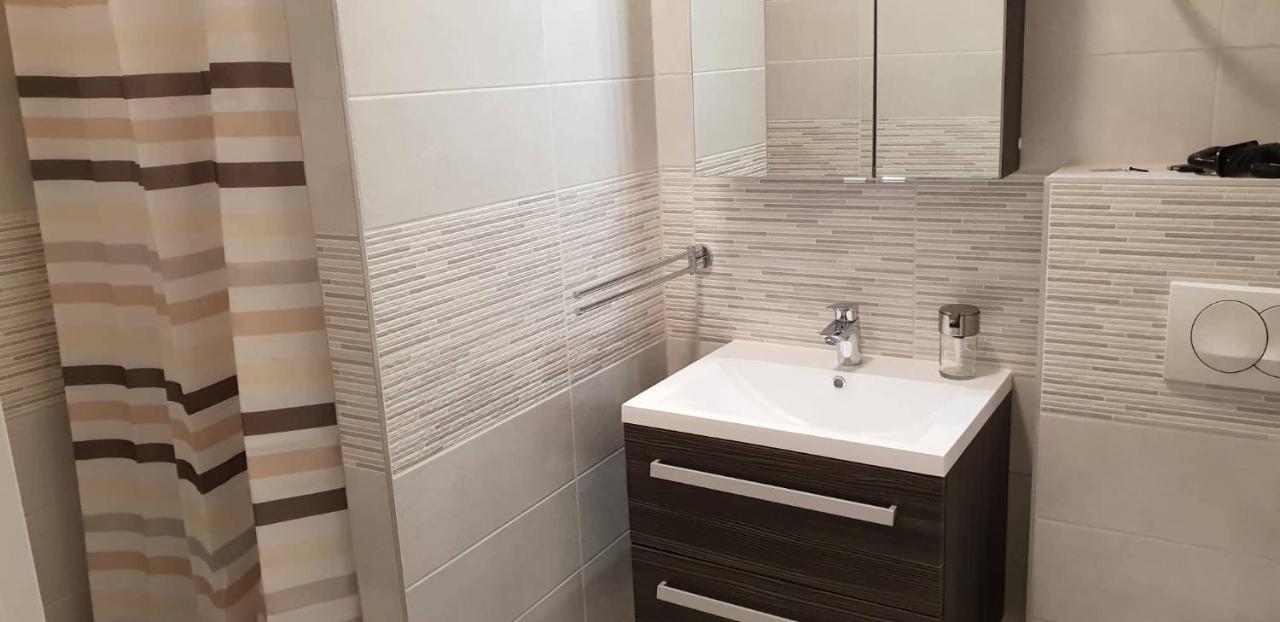 Sport Hotel Татабанья Экстерьер фото
