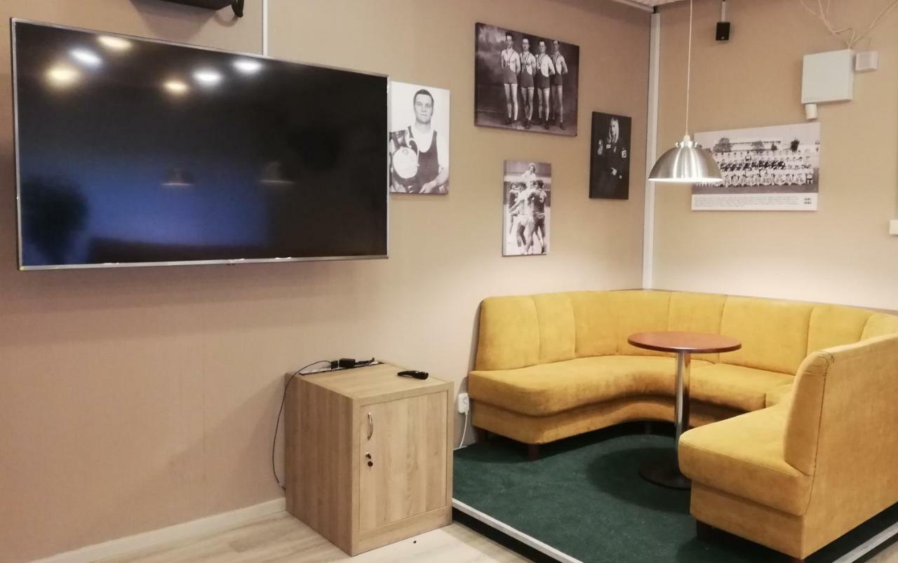 Sport Hotel Татабанья Экстерьер фото
